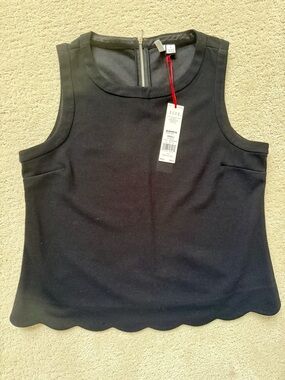 Elle Black Scalloped-Hem Sleeveless Shell